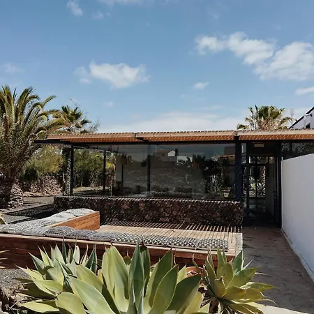Villa Asulito 400 M2 House With Pool Lajares