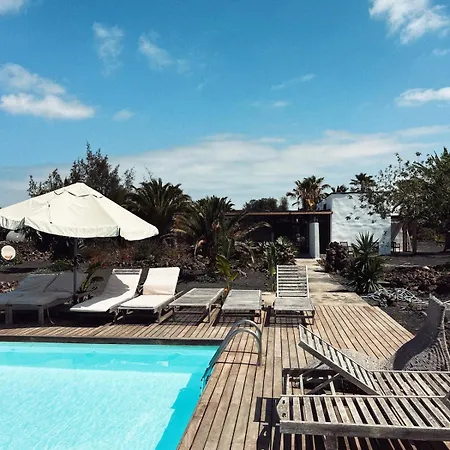 Asulito 400 M2 House With Pool *