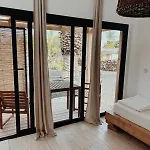 Asulito 400 M2 House With Pool Лахарес