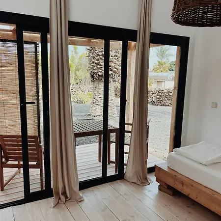 Asulito 400 M2 House With Pool Lajares
