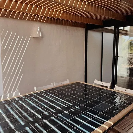 Asulito 400 M2 House With Pool *