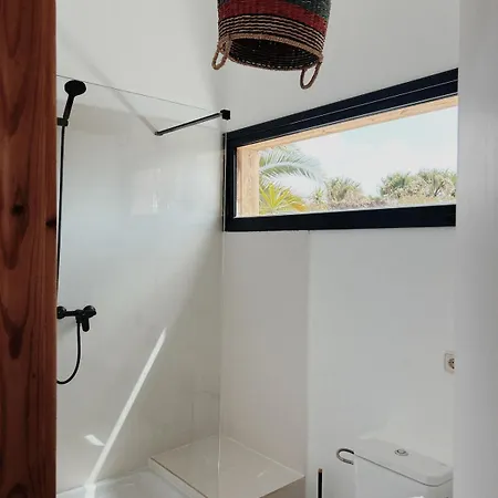 Asulito 400 M2 House With Pool