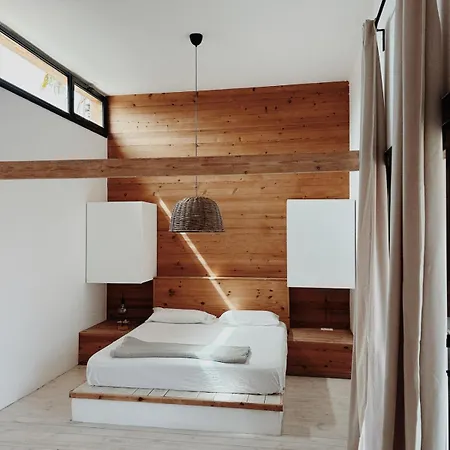 Asulito 400 M2 House With Pool וילה לאחארס