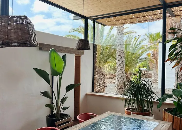 Asulito 400 M2 House With Pool Lajares