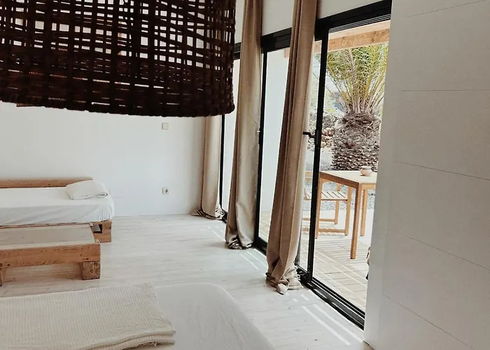 Asulito 400 M2 House With Pool