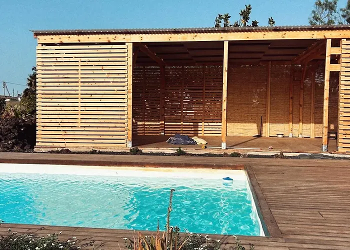 Asulito 400 M2 House With Pool Lajares